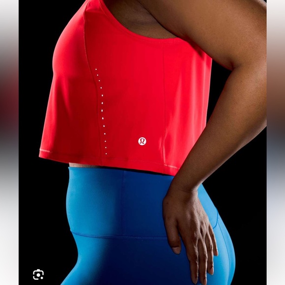 Lululemon “Sculpt” Cropped Tank - Picture 6 of 10
